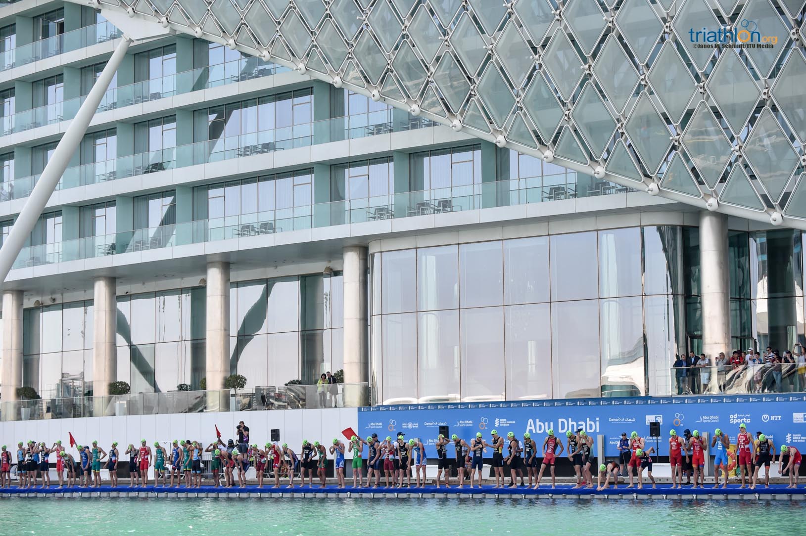 Azzurri ad Abu Dhabi: doppio appuntamento con World Series e Mondiali di Paratriathlon
