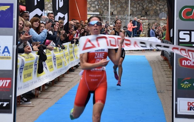 Triathlon di Andora, vittoria per Ilaria Zane