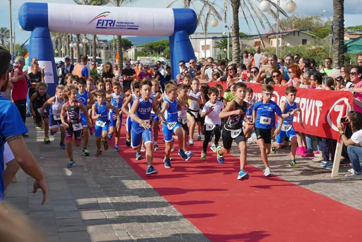 Triathlon: a Marina di Grosseto finale del circuito interregionale di duathlon kids e supersprint