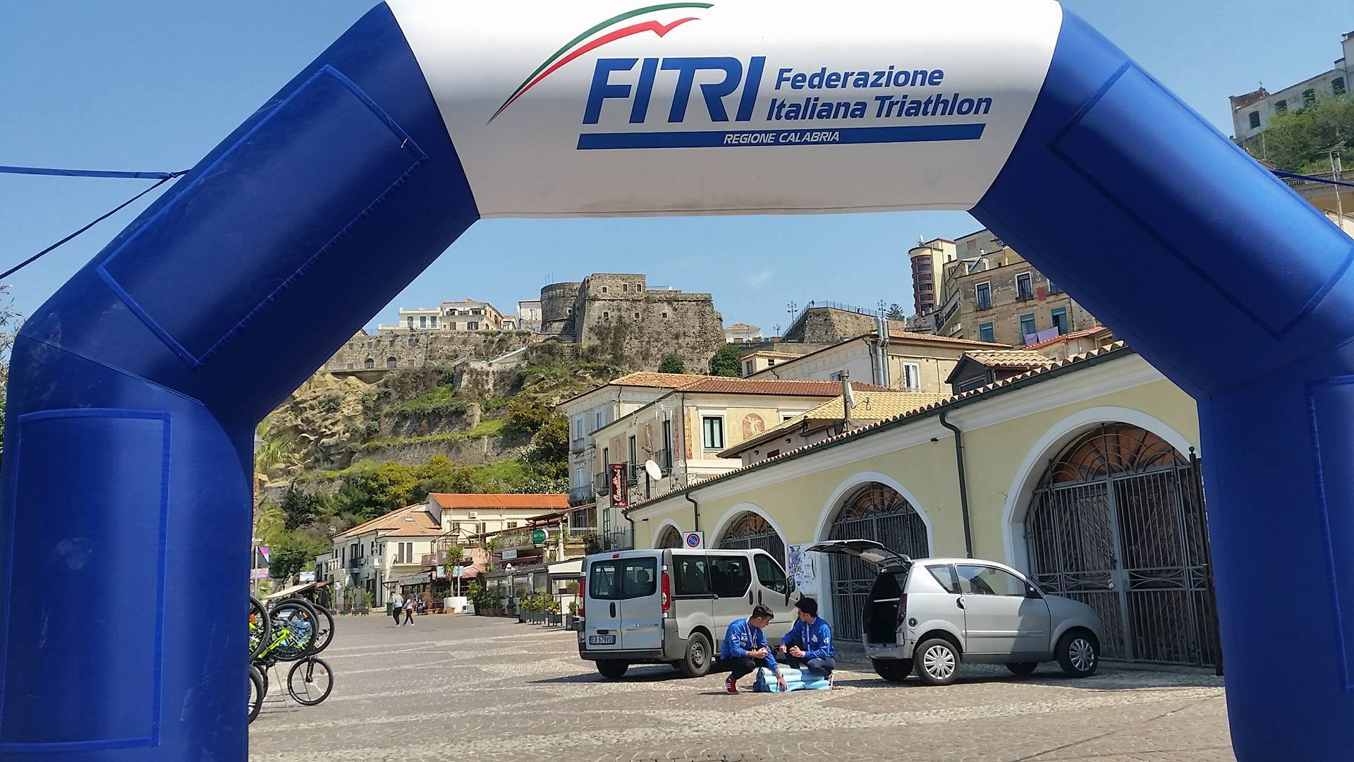 IL TRIATHLON A SCUOLA: 200 STUDENTI DI 1° GRADO HANNO PARTECIPATO ALLE FINALI PROVINCIALI DELLA CALABRIA.  A MAGGIO LE FASI REGIONALI.