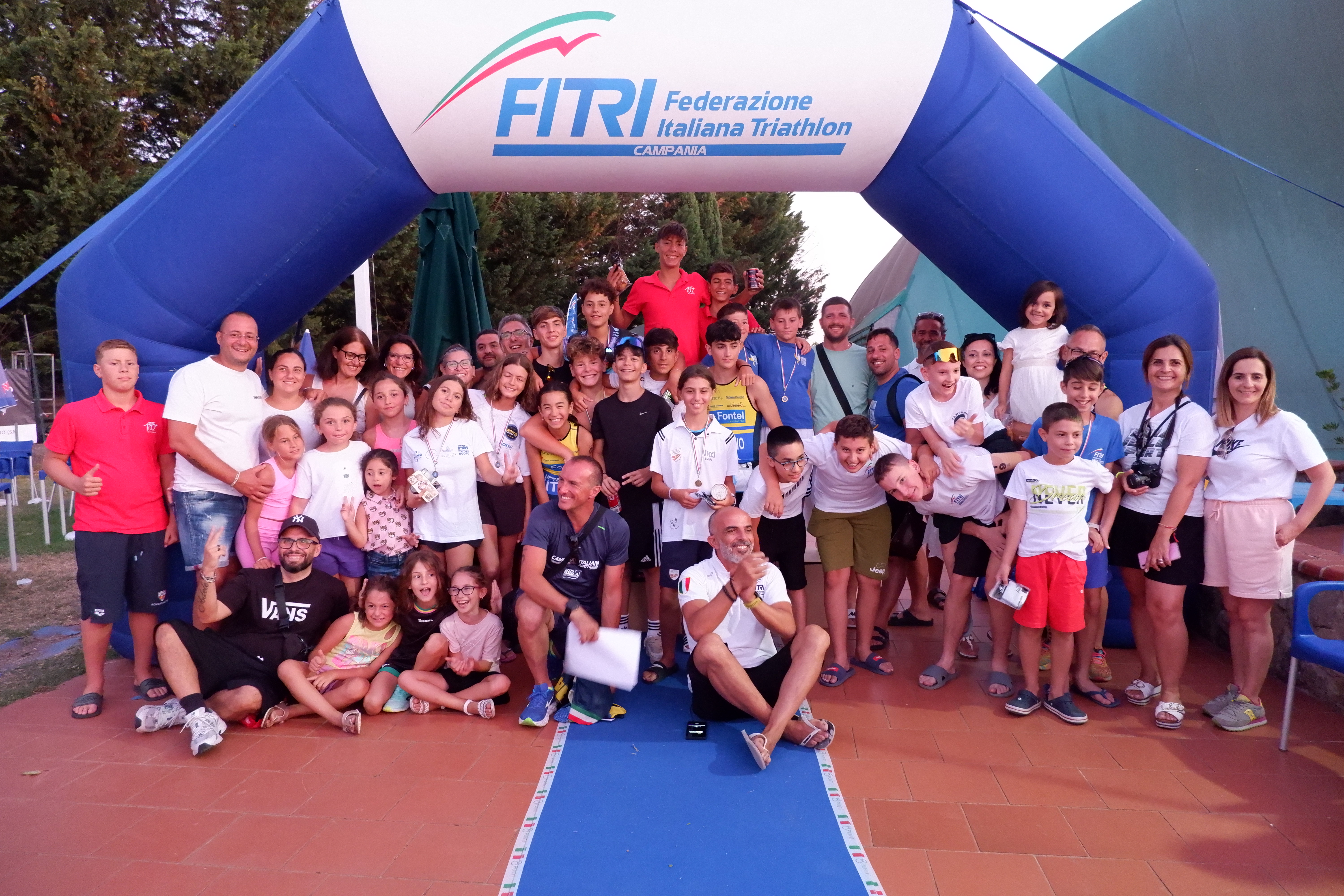 Sport, Passione e Giovani Talenti: Spettacolo al Fiore Club per la Seconda Tappa del Circuito Aquathlon "Le 5 Province"