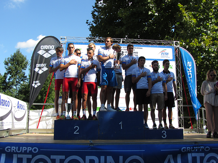 campioni coppa crono a squadre maschile premiazione