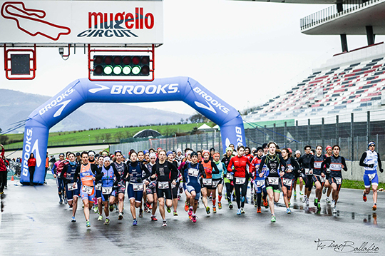 images/2015/foto_news/IRONLAKE_Mugello/mugello_donne.jpg