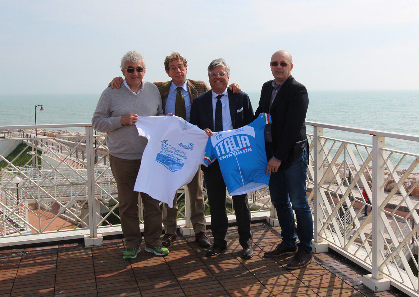 images/2016/News_2016/TRICOLORI_2016/duathlon_giovani_CAORLE/Conferenza_Caorle_foto_1.jpg