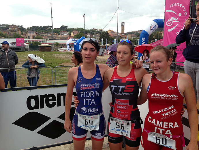 images/2016/News_2016/TRICOLORI_2016/porto_sant_elpidio_/Arrivo_donne_criterium.jpg