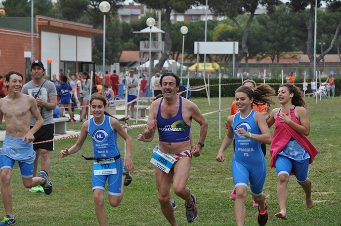 images/2016/News_2016/gare_2016/cr_toscana/aquathlon_livorno_foto1.JPG