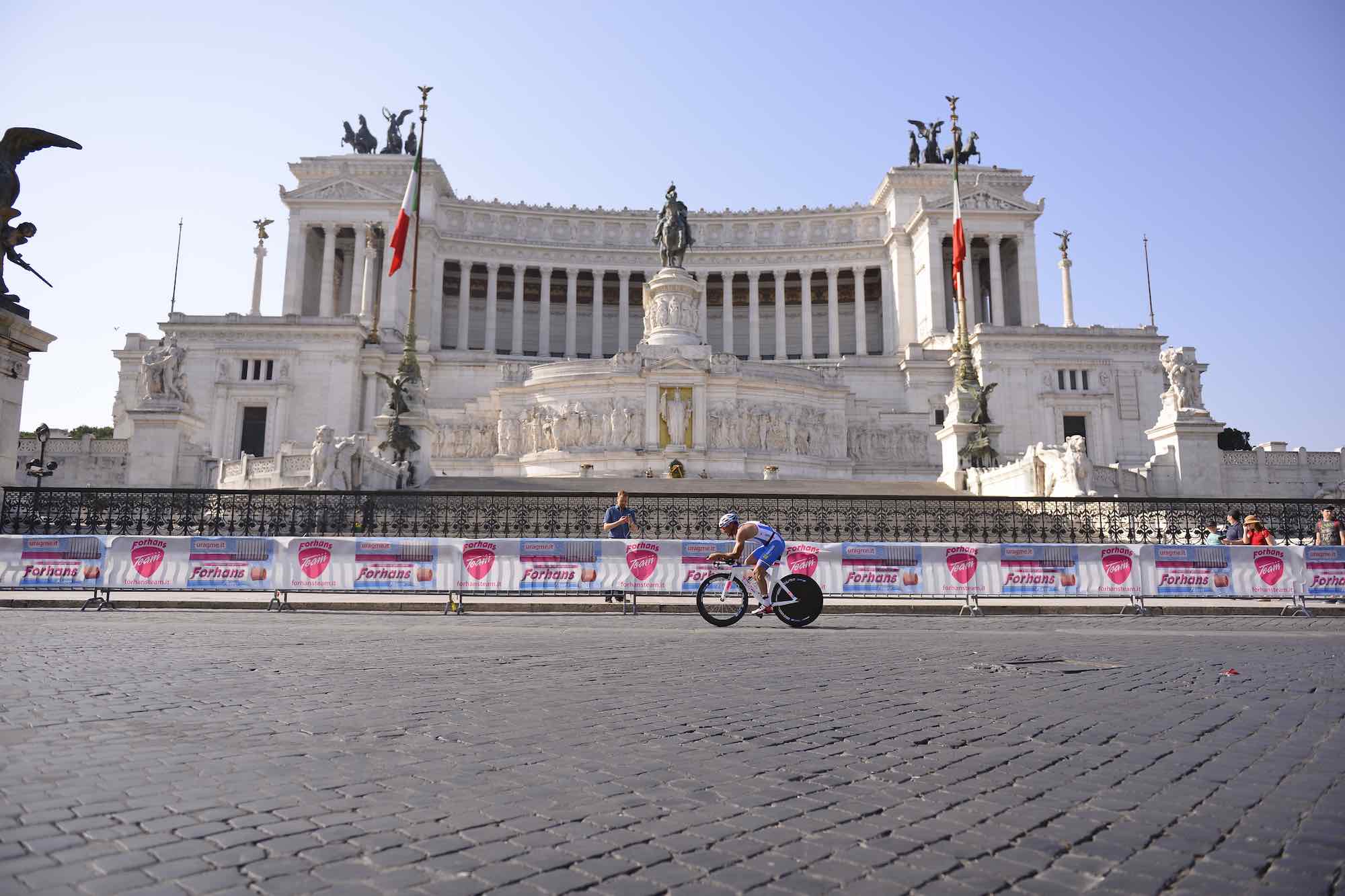 images/2016/News_2016/gare_2016/forhans/altare_della_patria.jpg