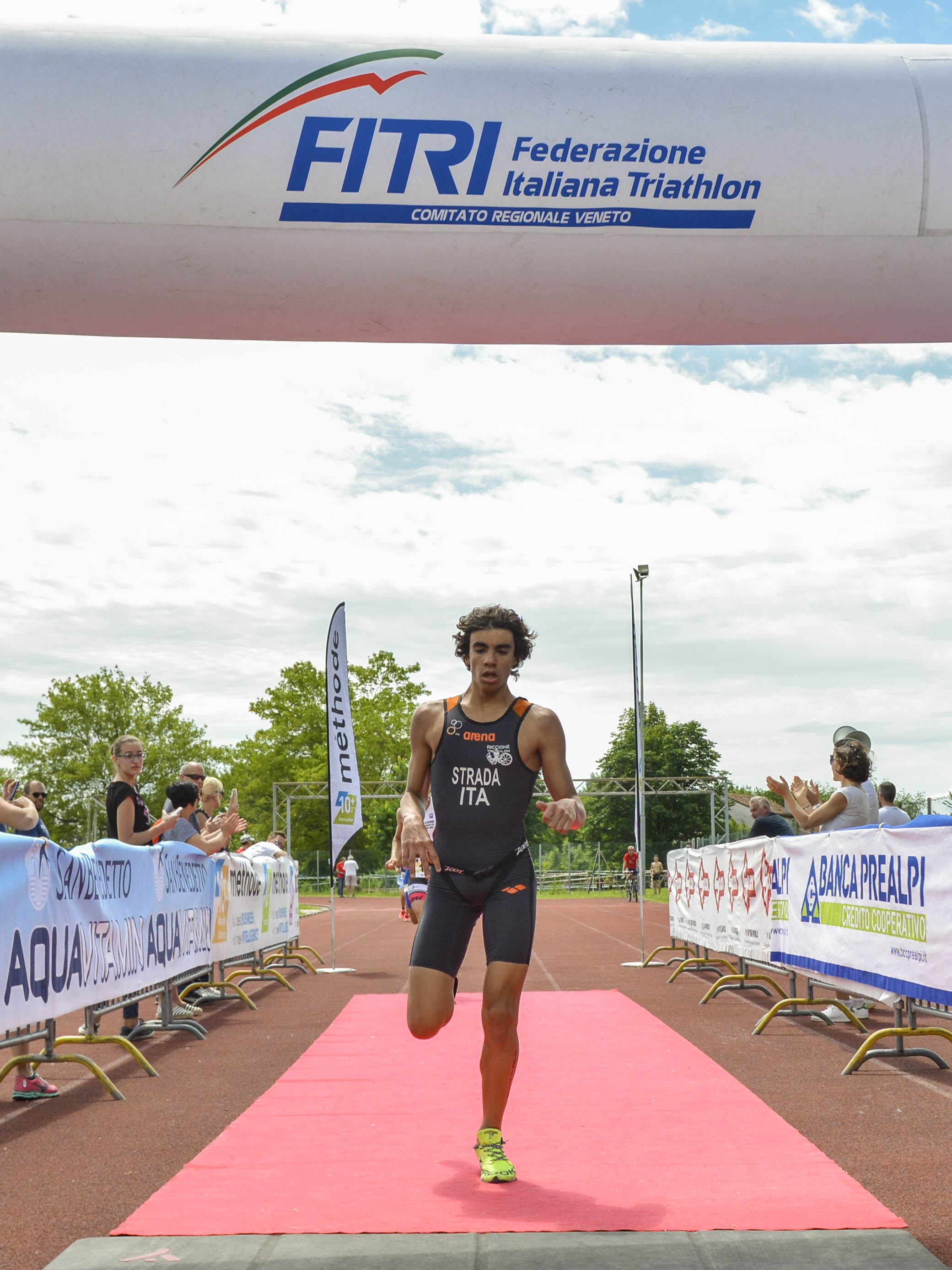 images/2016/News_2016/gare_2016/silca/Chiara_Lobba_e_Nicolò_Strada_i_più_veloci_al_Triathlon_Super_Sprint_di_Vittorio_Veneto_TV_strada.jpg