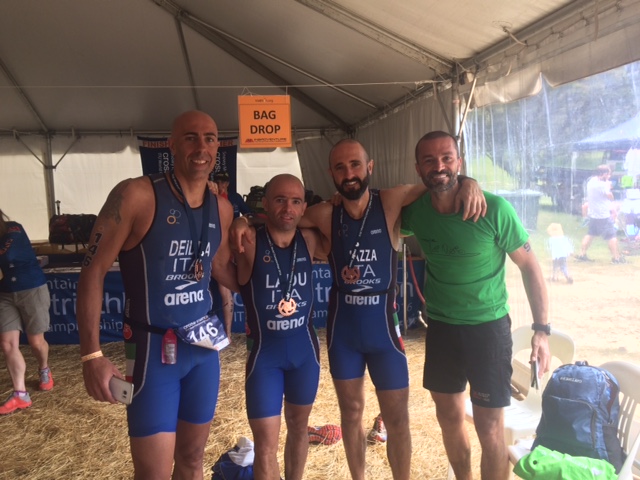 Mondiali Triathlon Cross ancora loro: Ruzafa e Duffy si confermano campioni iridati della specialità. Mattia De Paoli 17° elite, Inossidabile De Faveri è Argento age group! Tutti i piazzamenti