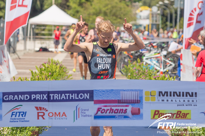 Online la photogallery del Grand Prix Triathlon - 1^ Tappa di Roma