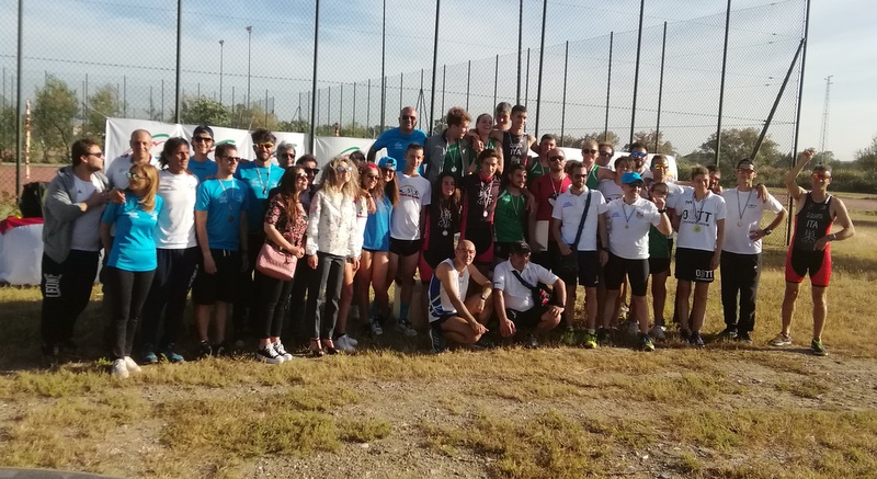 images/2017/Gare/otre/triathlon_villapiana_foto_gruppo.jpg