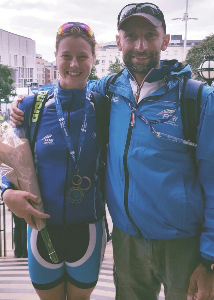 Alice Betto riscrive la storia: Terza alla World Triathlon Series di Leeds. È il primo podio italiano nel massimo circuito mondiale