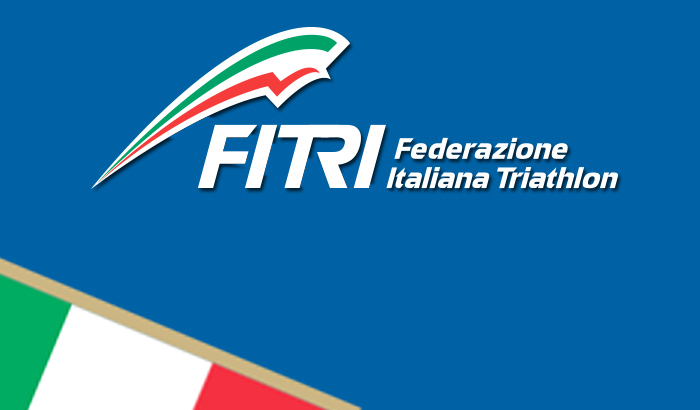 sfondo tricolore e logo 1