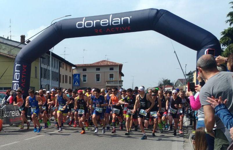 images/2018/gare/Titoli_italiani/quinzano_duathlon_classico/medium/quinzano_partenza_2018.jpg