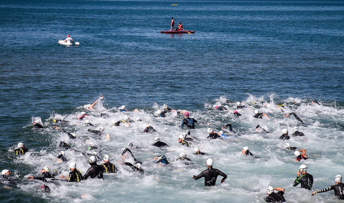 Frazione di nuoto a Latina Lido Triathlon Sprint