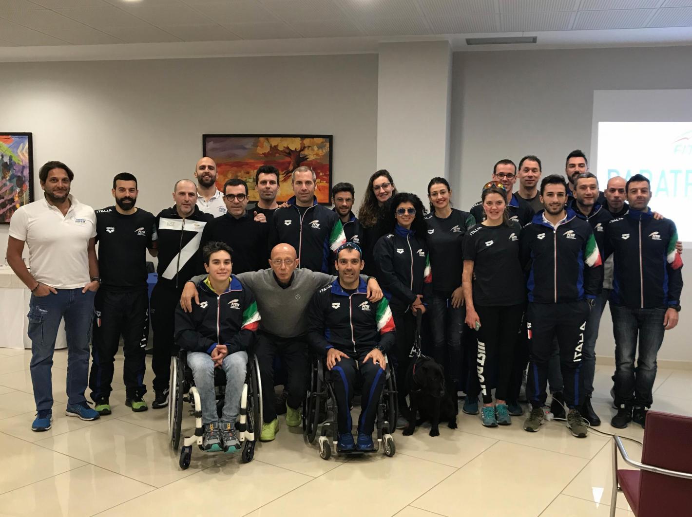 images/2019/foto/Paratriathlon/Raduno_Peschiera_Gennaio/medium/gruppo_paratriathlon_peschiera_re.jpg