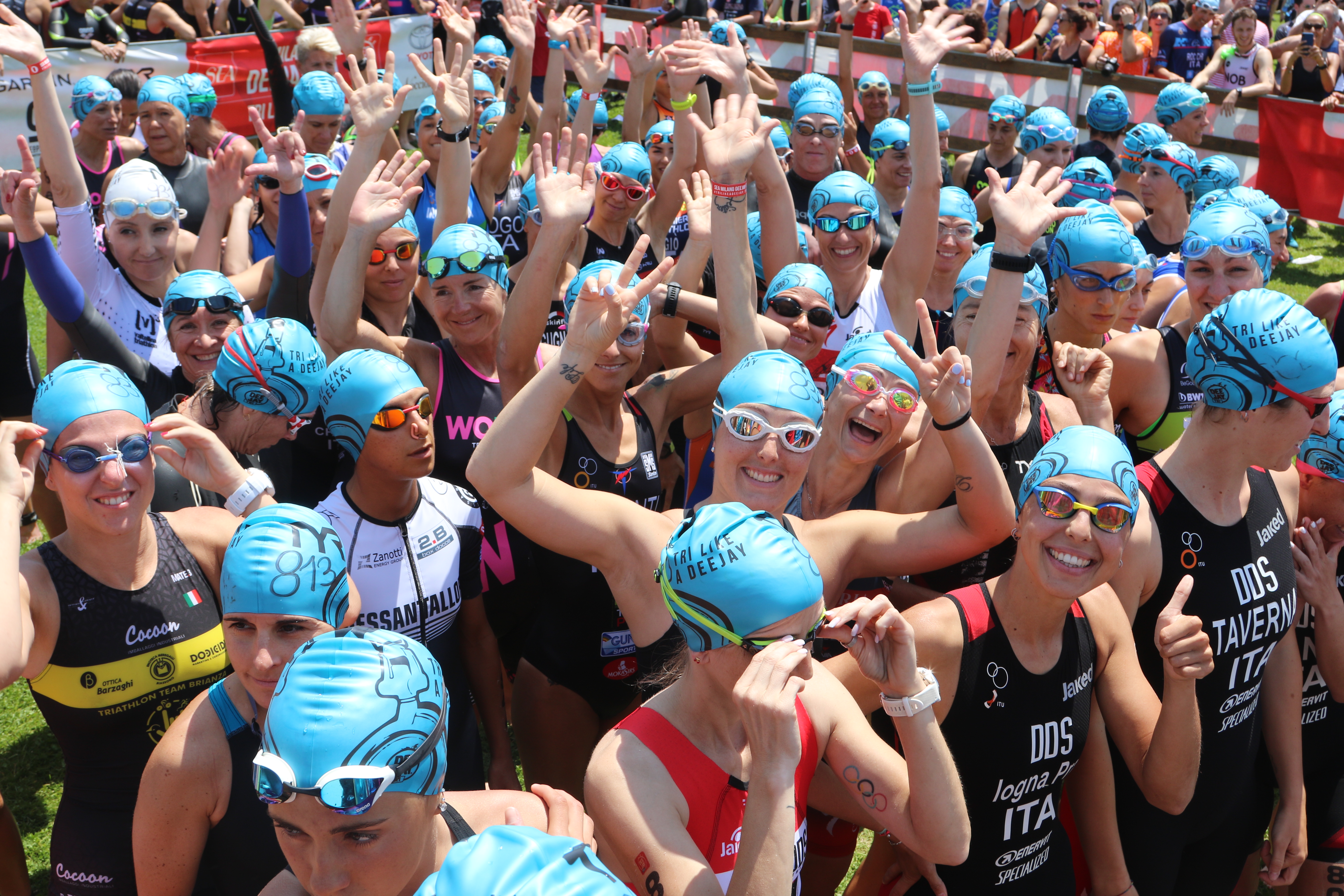 Deejay Tri Senigallia, la grande festa del triathlon con oltre 1.000 partecipanti