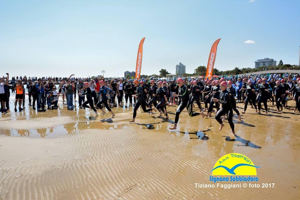 images/2019/gare/Triathlon_Lignano/medium/2018_partenza_10_2.jpg