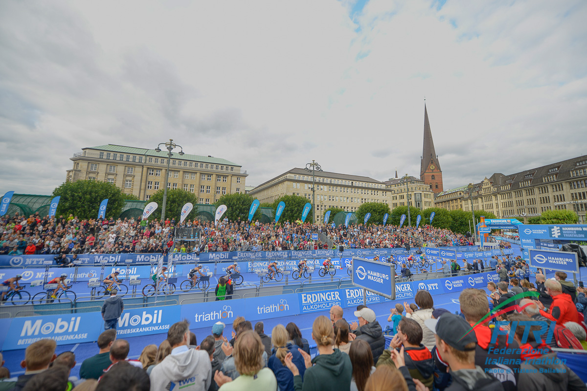 Mondiali Triathlon: alla WTS di Amburgo si assegnano i titoli. Annullata la Grand Final di Edmonton