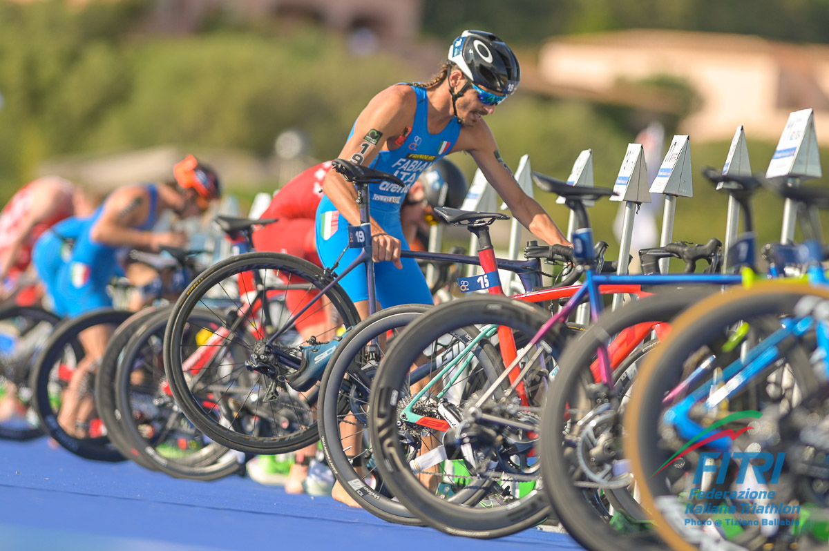 World Triathlon Cup Arzachena: conto alla rovescia per l'evento del 29-30 maggio