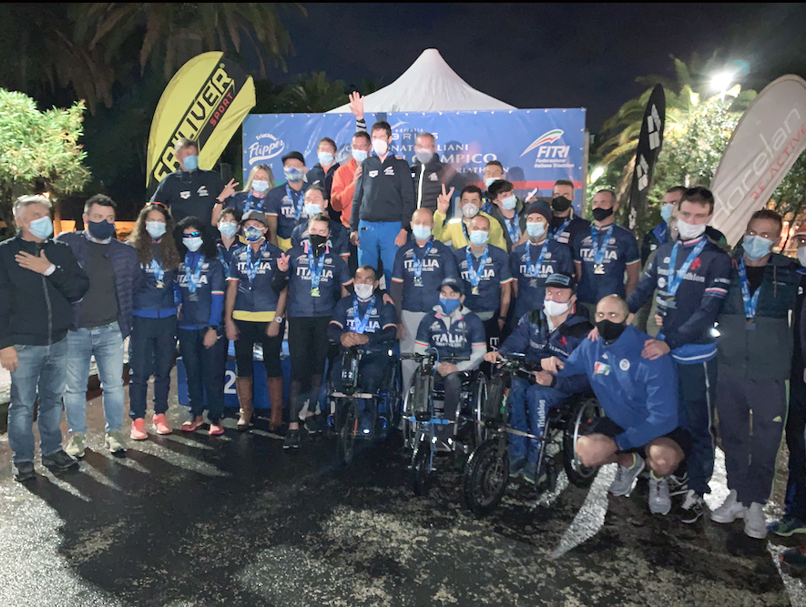 foto di gruppo Paratriathlon San Benedetto Podi