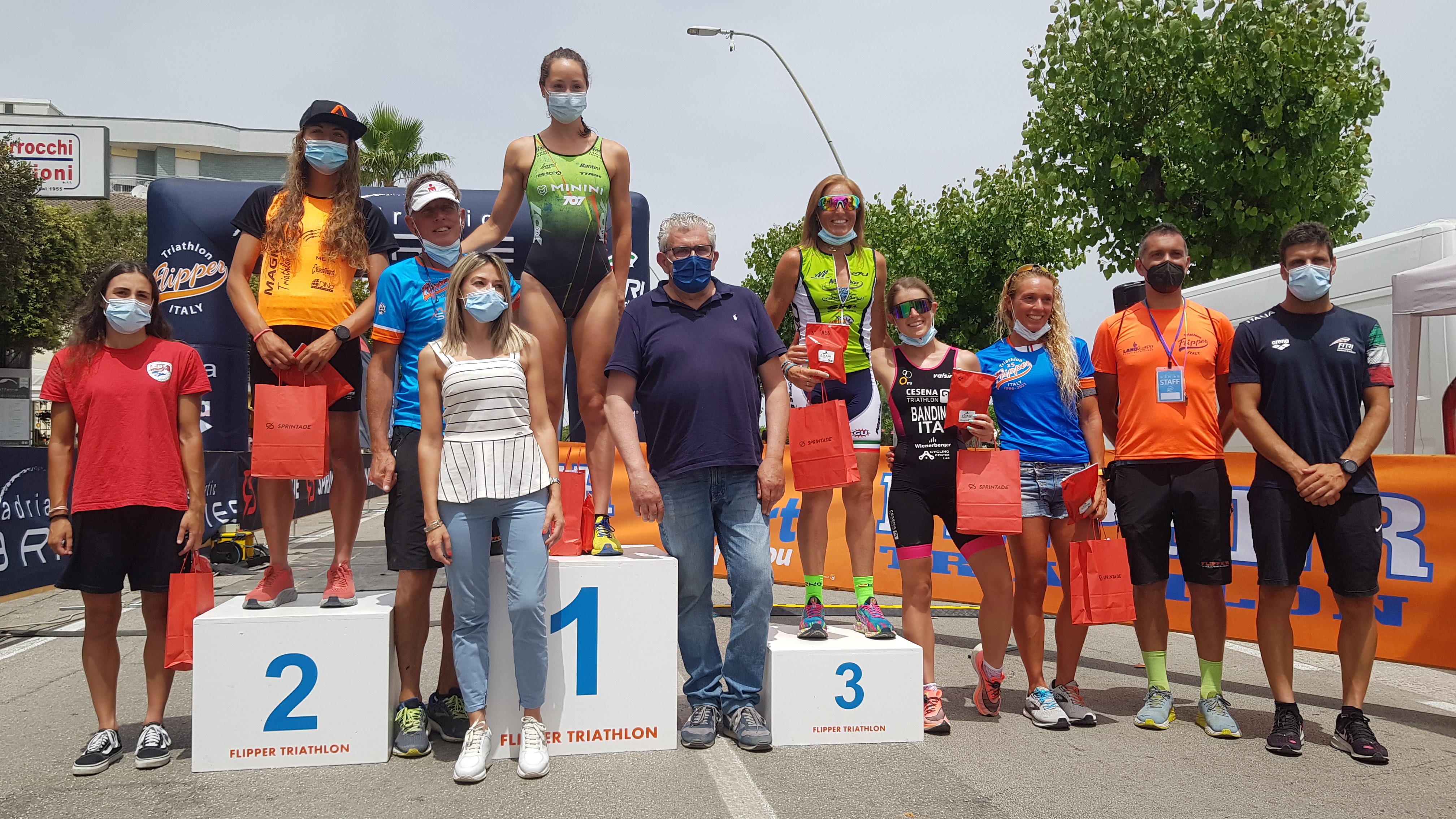 Lilli Gelmini e Michele Sarzilla conquistano il 5° Triathlon Olimpico Città di Alba Adriatica