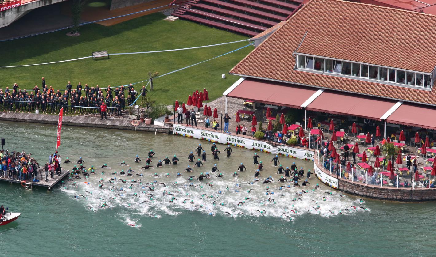 images/2021/Gare_ITALIA/Caldaro_Triathlon/medium/Partenza_colore03.jpg