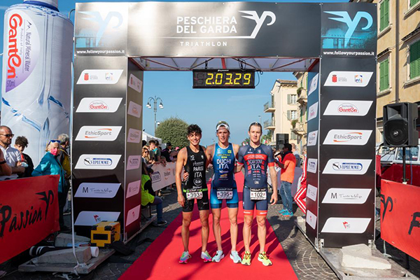 Peschiera del Garda Triathlon: nell'Olimpico vincono Duchi e Savoia