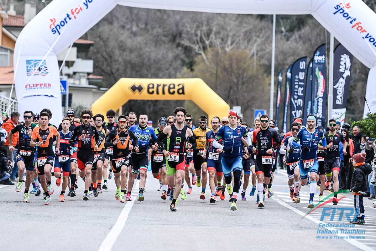 Campionato di Società dopo Pesaro: 1^ Raschiani Triathlon Team, 2^ Magma e 3^ CUS Pro Patria 