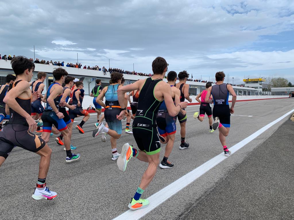 Campionato di Società dopo Capoliveri: 1^ Raschiani Triathlon Team, 2^ Valdigne Triathlon e 3^ CUS Pro Patria Milano 