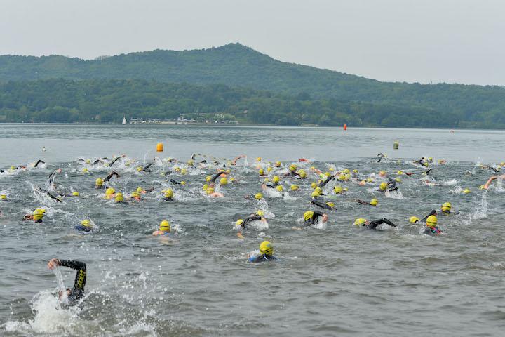 images/2022/Gare_ITALIA/Viverone_Triathlon/medium/Viverone_2022_Olimpico_Partenza.JPG.JPG