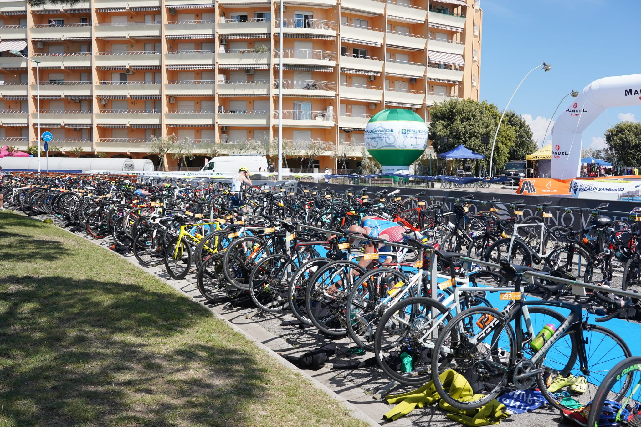 Caorle, non solo giovani e campioni internazionali: domenica 14 maggio il Triathlon Sprint Gold