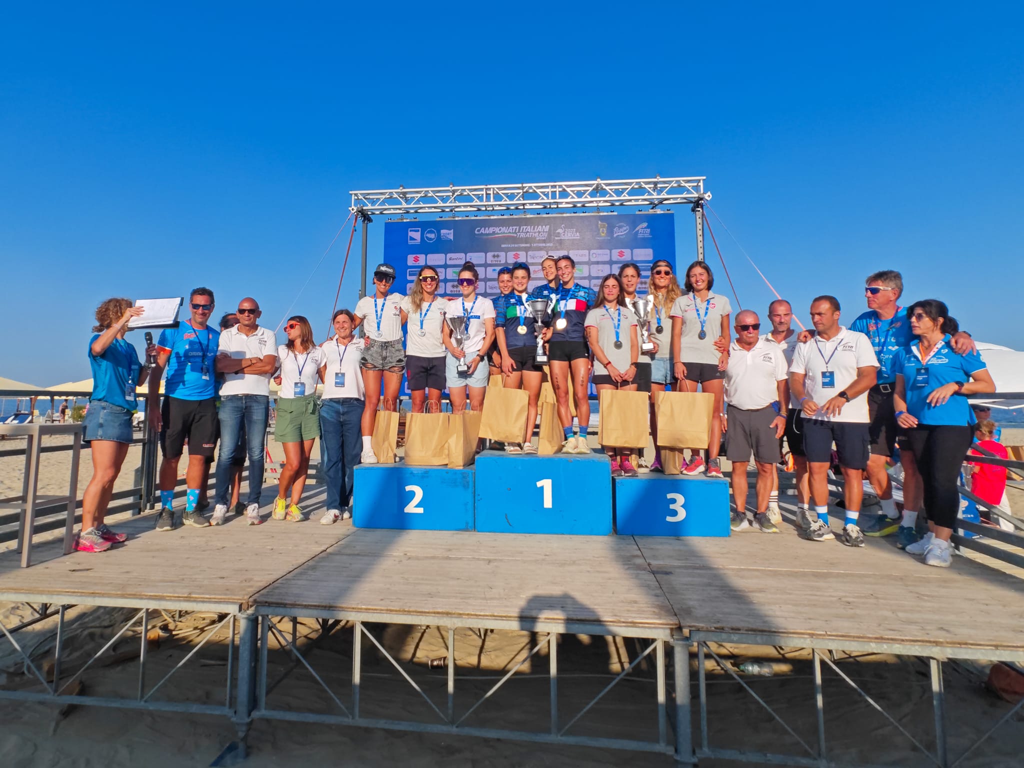 Campionato Coppa Crono Cervia: vincono T.D Rimini tra le donne e Tri Team Brianza  tra gli uomini