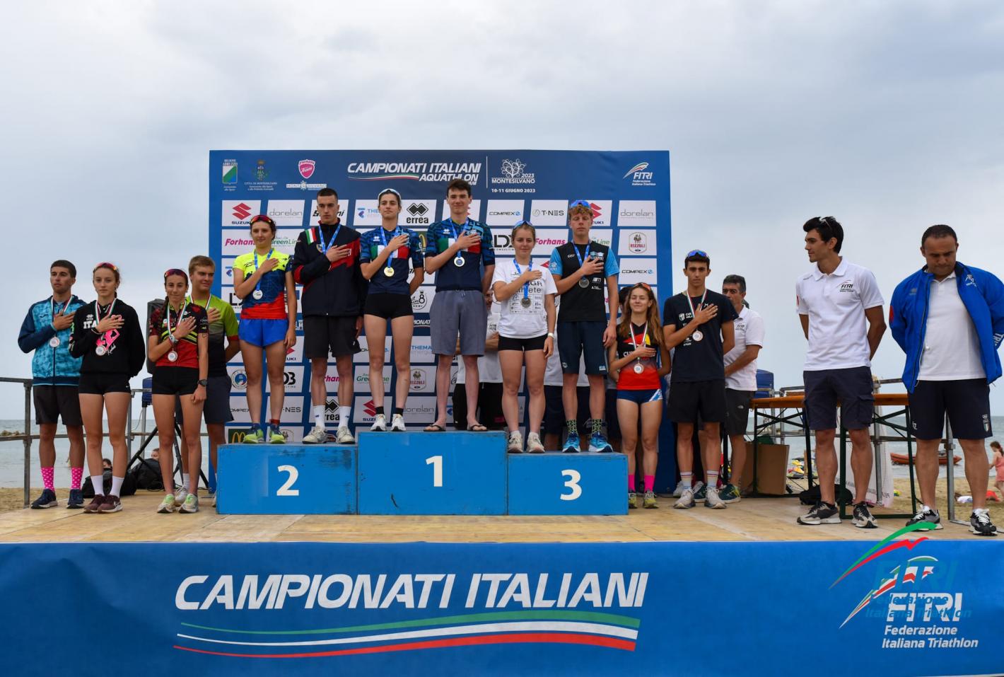 images/2023/Gare_Italia/Tricolori_aquathlon_Montesilvano/PREMIAZIONI/medium/premiazione_Junior_titolo.jpeg