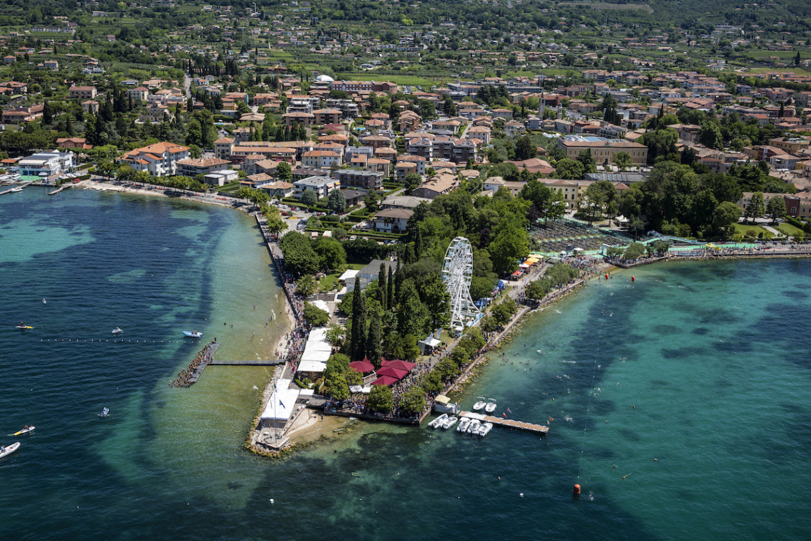 Triathlon di Bardolino: sabato 17 giugno, alle 12:30, la partenza della 38a edizione. Tutti gli atleti al via