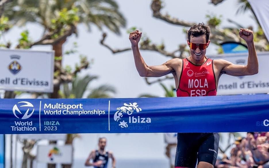 MOLA WORLD TRIATHLON