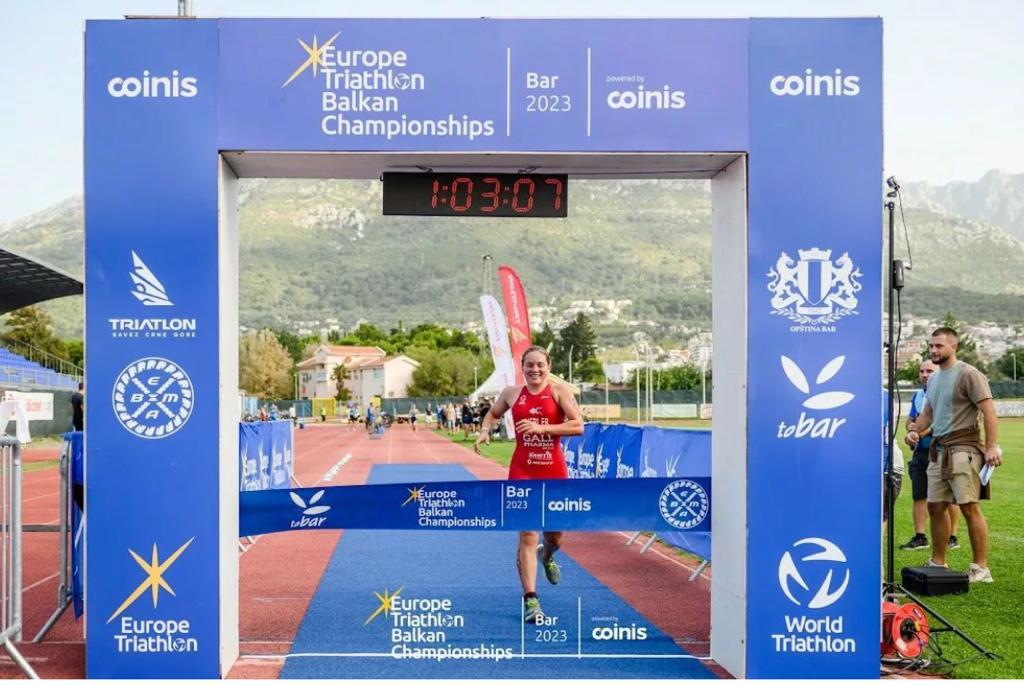 Alice Riebler vince l'Europe Triathlon Balkan Championships Bar