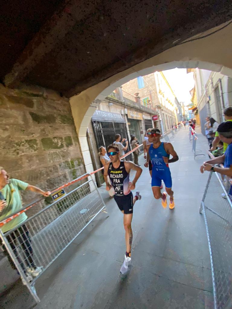 World Triathlon Championship Finals Pontevedra, Pozzatti 19°. Coninx vince gara e titolo