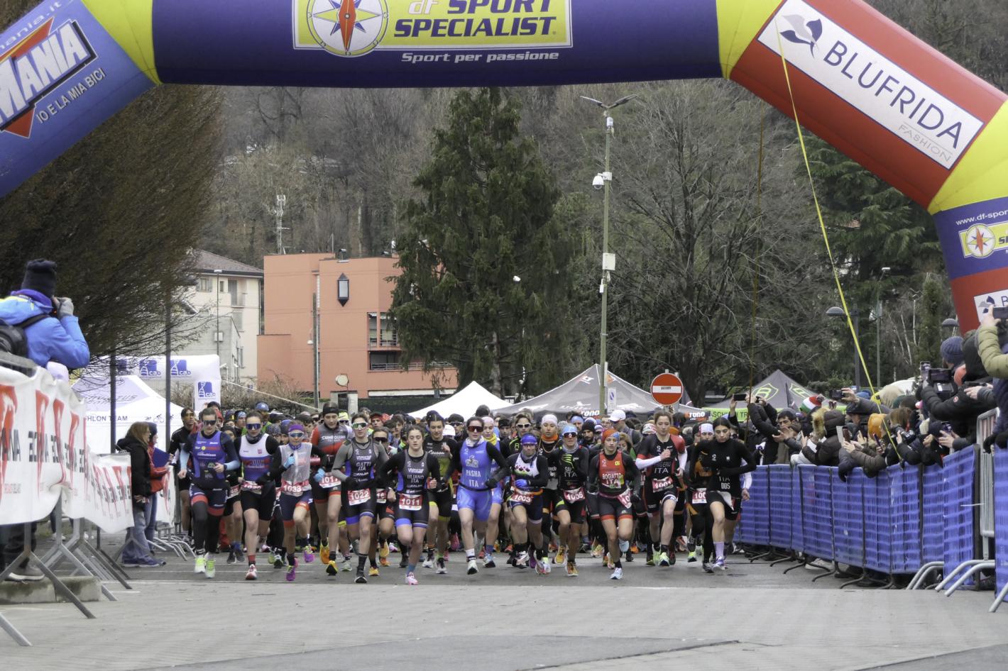 images/2024/Gare_Italia/Altre_Gare/circuito_duathlon/barzano/medium/BARZANO_START_FJPG.JPG