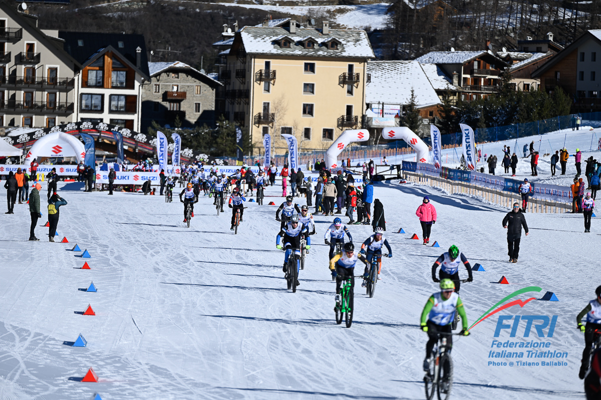 Mairhofer e Saravalle dominano la prima tappa del Suzuki Winter Triathlon Circuit a Cogne