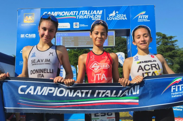 PODIO YOUTH A FEMMINILE