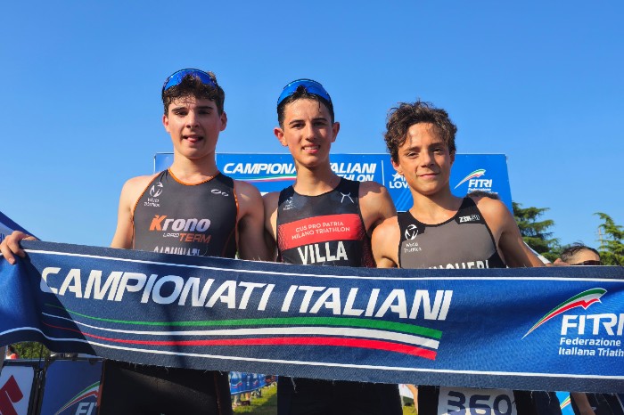 PODIO YOUTH A MASCHILE
