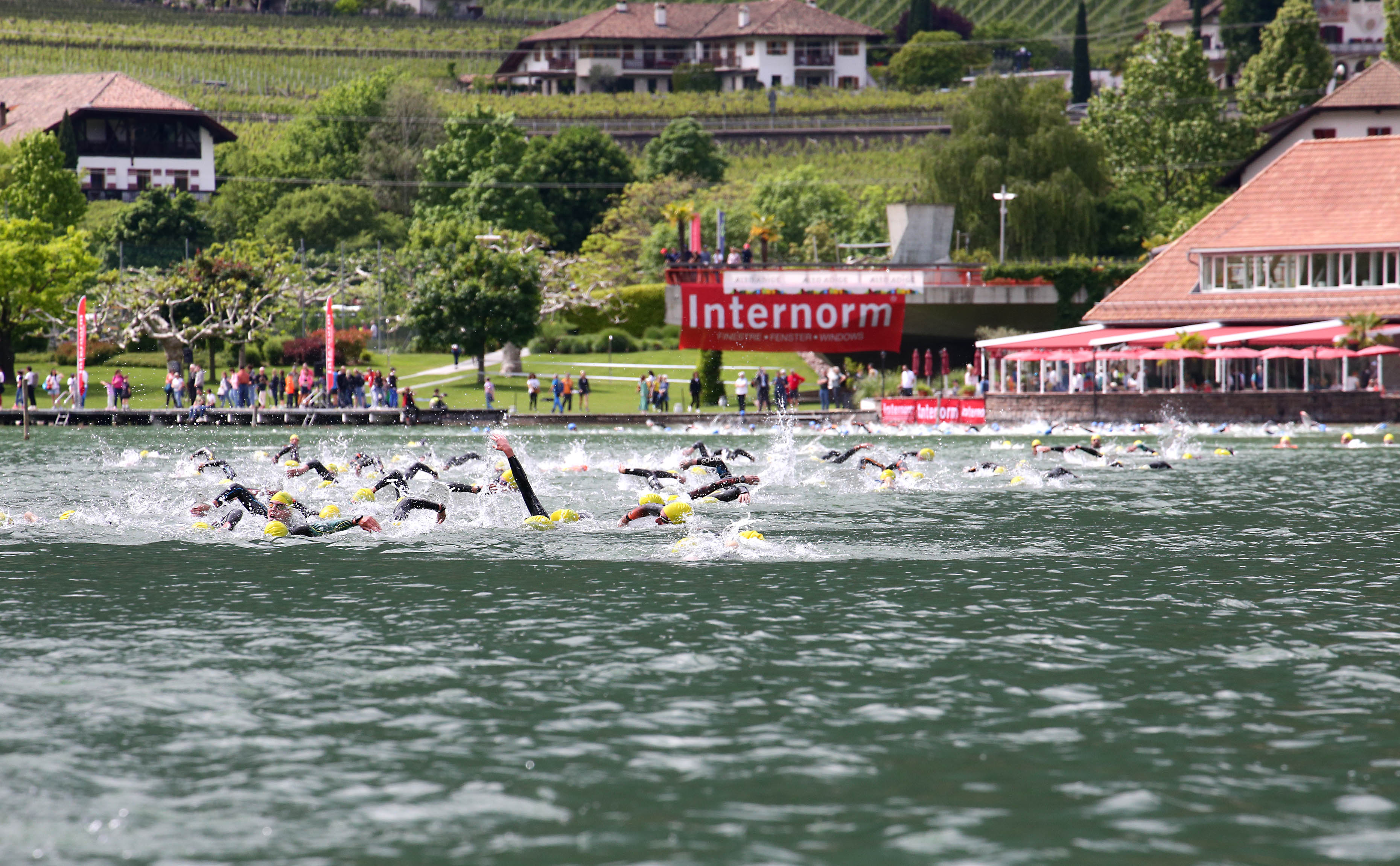 Regen-Bogen: l’iridato colpisce al Triathlon di Caldaro 