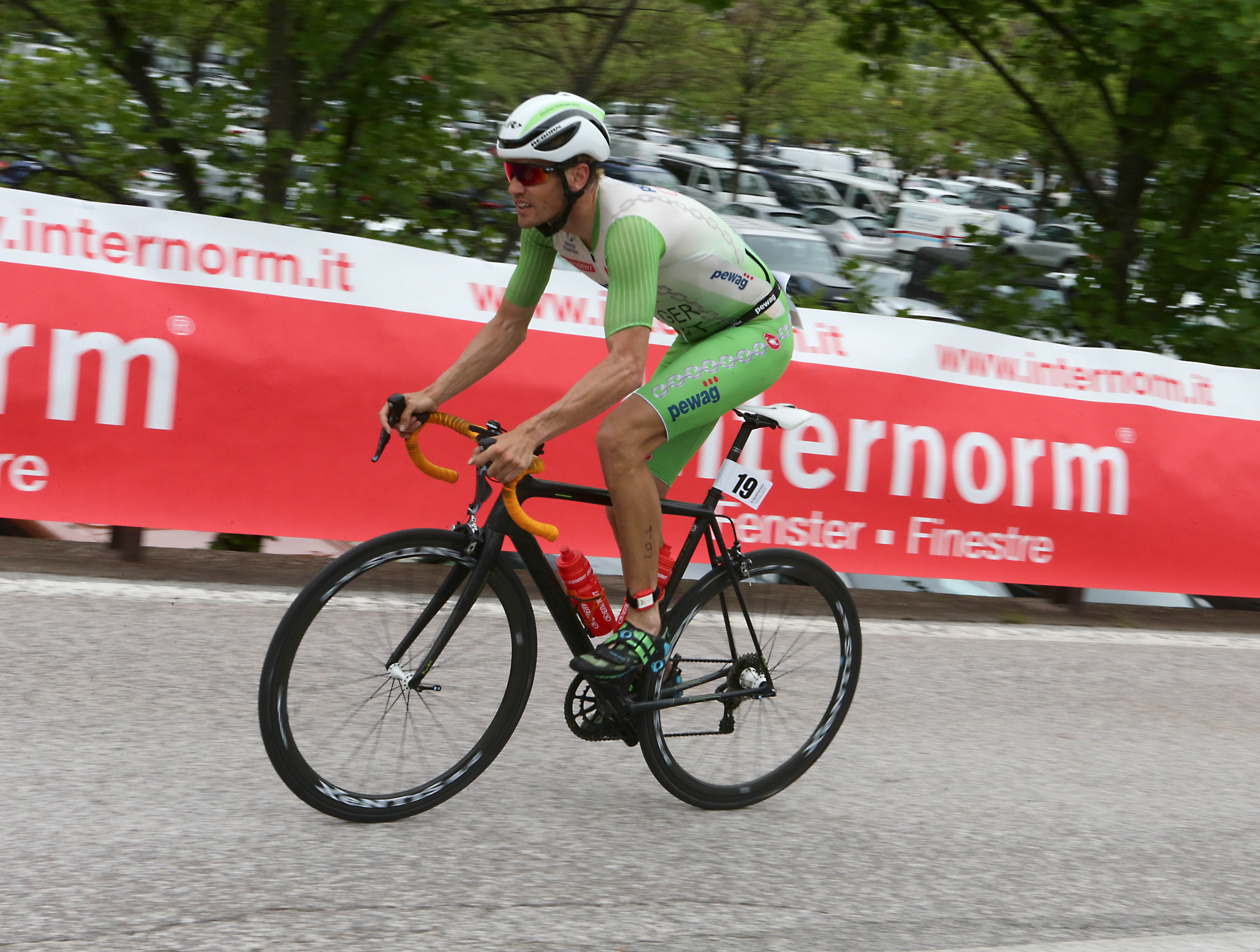 Lo spettacolo del Triathlon di Caldaro: Thomas Steger a caccia di gloria