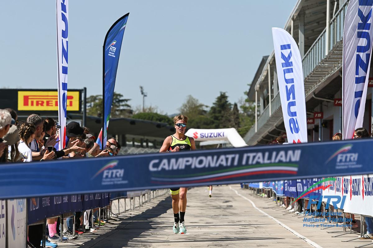 Pietro Giovannini è il nuovo Campione Italiano di Duathlon Sprint a Imola 2025