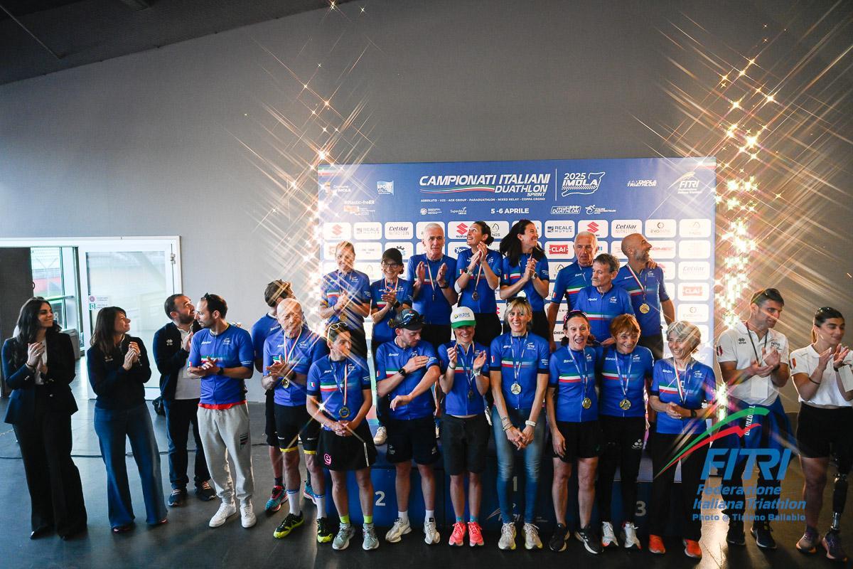 images/2025/Gare_Italia/TRICOLORI_/Tricolori_Duathlon_Sprint/medium/premiazioni_age_group_imola_25.jpeg