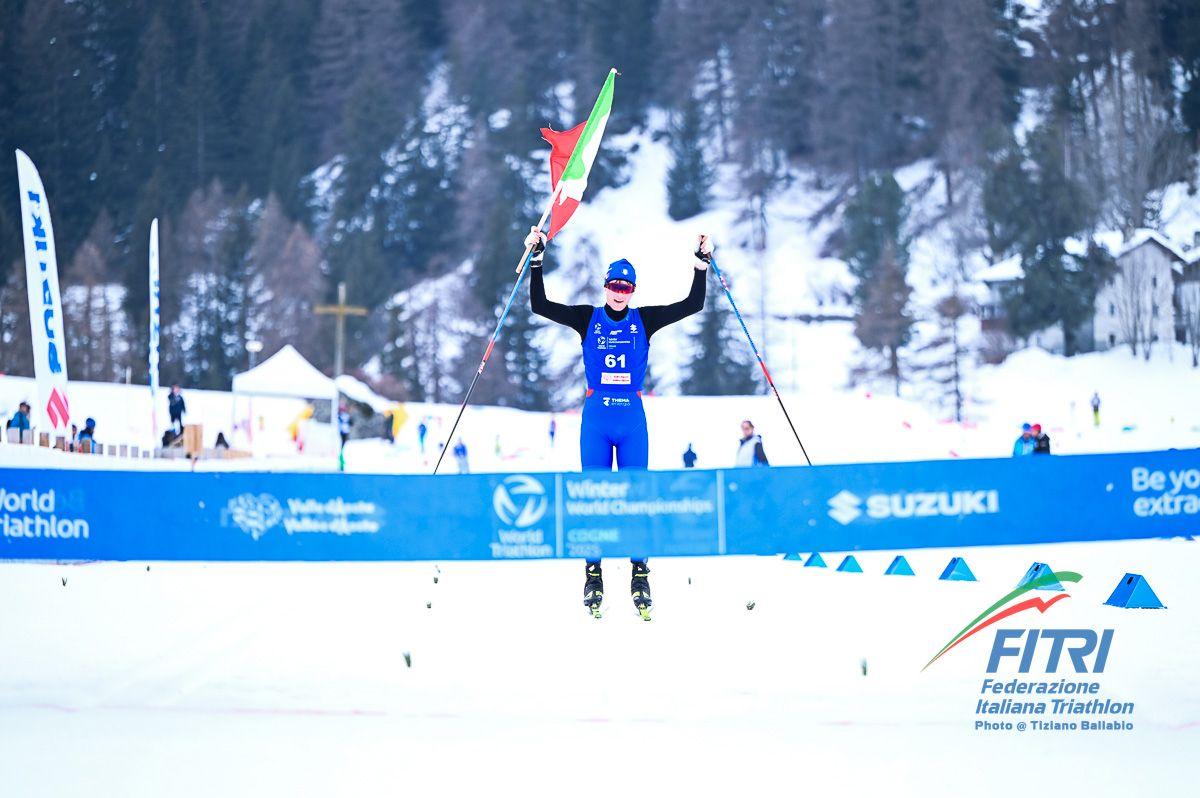 images/2025/Gare_internazionali/Mondiali_di_Winter_Triathlon_Cogne/Campionati_Mondiali_invernali_di_Triathlon/medium/fanton_allarrivo.jpeg