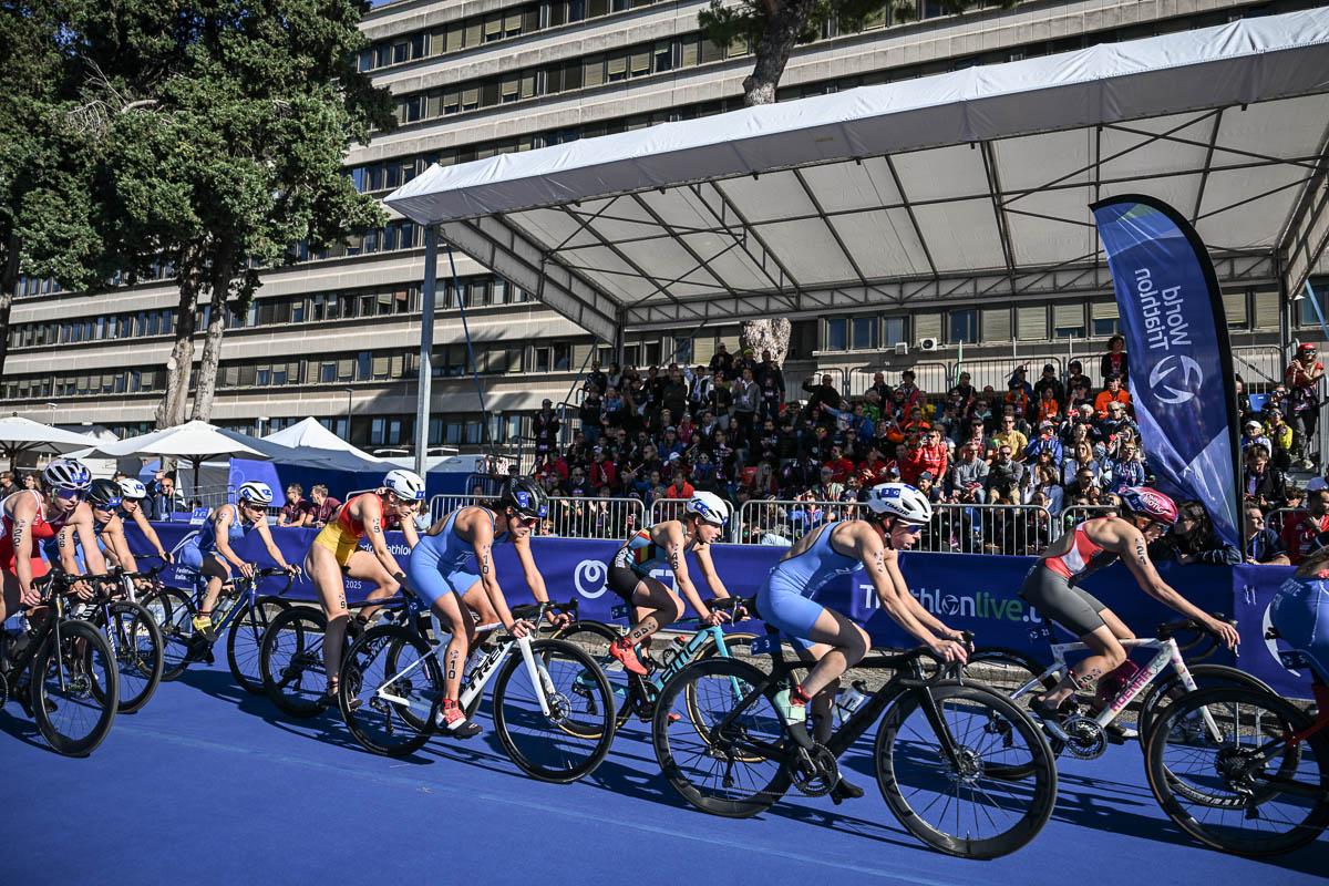 I risultati della World Triathlon Cup Roma 2025, il Presidente del Coni Buonfiglio: "Un'emozione essere qui oggi"