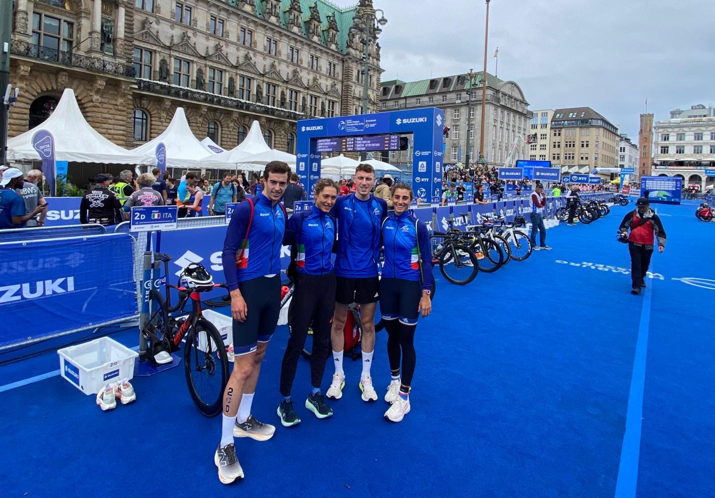 images/2025/Gare_internazionali/WTCS/AMBURGO/mr/medium/titolo_news_gruppo_italia_amburgo_mixed_relay_25.jpg