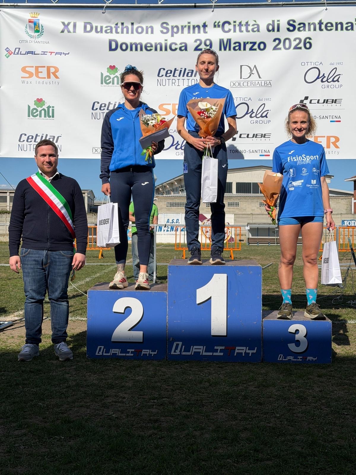 Podio donne close up